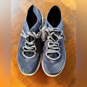 Teva Men's Blue and Gray Sneakers